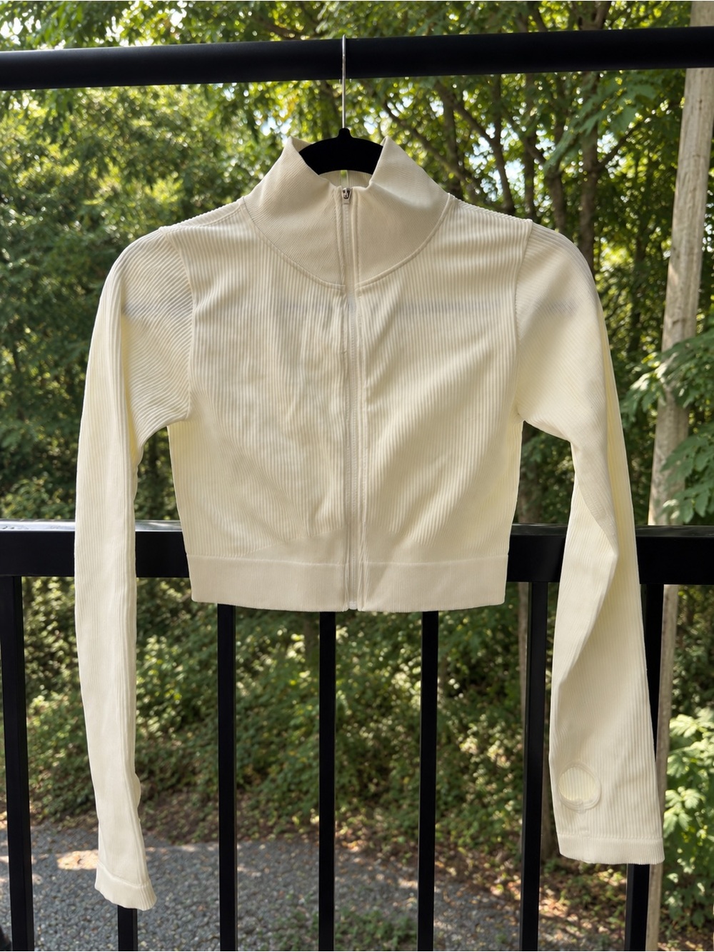 Cropped Cream Zip-Up Ribbed Jacket - Women's